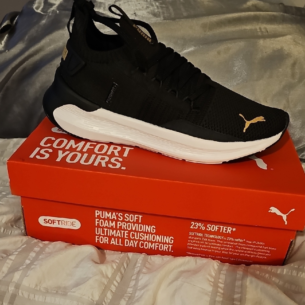 PUMA Womens Black SoftRide Sneakers